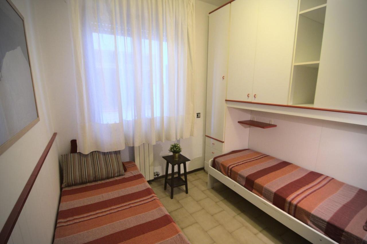 Holiday House Torre Del Lago Торре-дель-Лаго-Пуччини Экстерьер фото