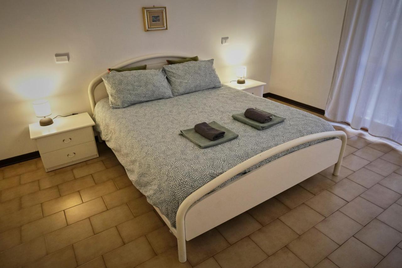 Holiday House Torre Del Lago Торре-дель-Лаго-Пуччини Экстерьер фото
